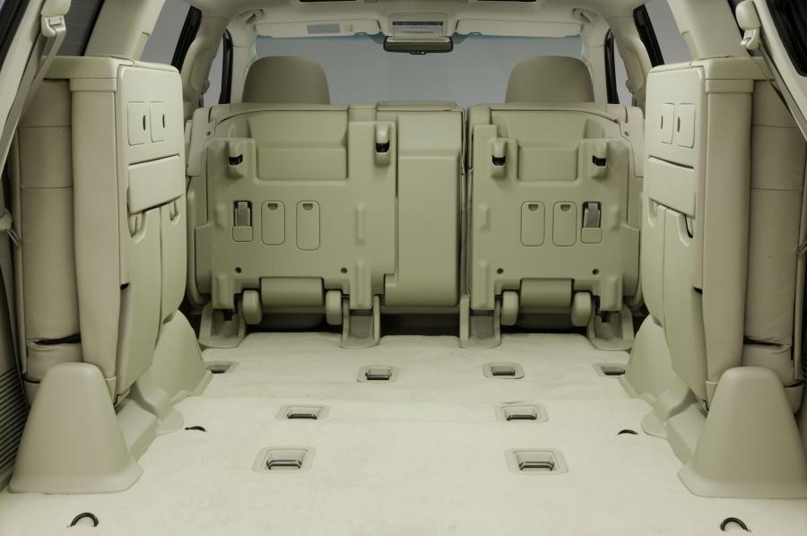  Lexus LX570 2008 года  (фото 85 из 221)